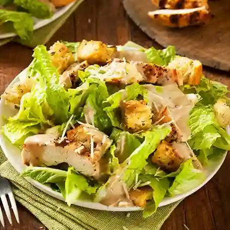 Ensalada Cesar con Pollo