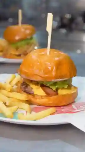 Combo Hamburguesa Ron Harper