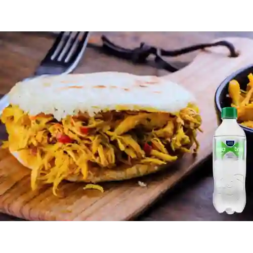 Combo Arepa de Pollo + Brisa con Gas 280 ml