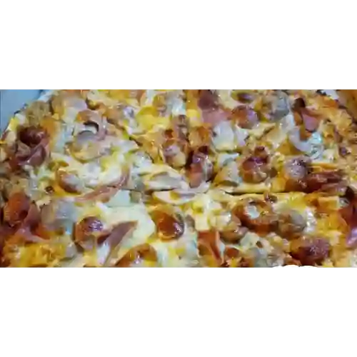 Pizza Cuatro Carnes 30cm