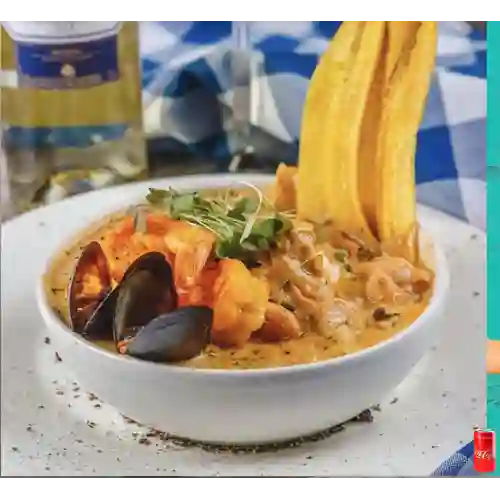 Combo cazuela de mariscos