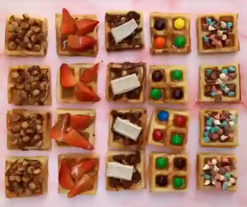 Caja X 20 Minis + 2 salsa referencia