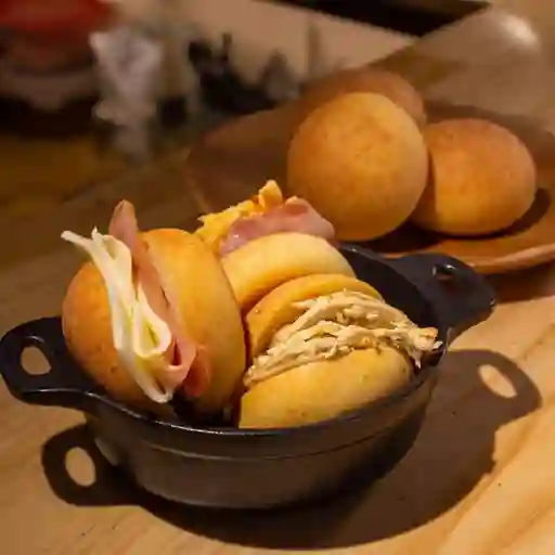 Almojabana rellena x3