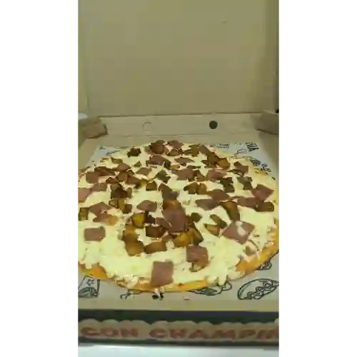 Pizza Zamba 12 Porciones Maduro Tocineta