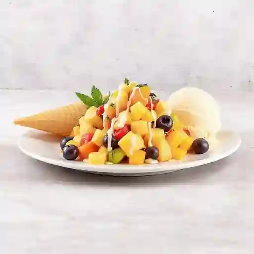 Salpicón, queso y helado