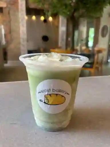 Iced Matcha Latte 16 Oz
