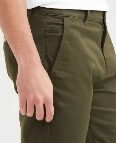 Pantalón Colors Rocket Verde Pino Oscuro 32 Chevignon