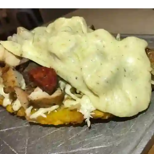 Patacón de Pollo