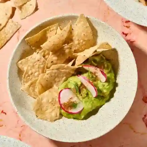 Guacamole y Totopos