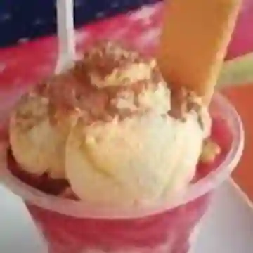 Salpicon con Helado 16 Onz.