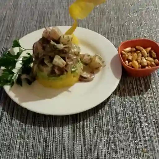 Causa limeña al ají amarillo 120 gramos
