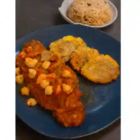 Filete en salsa de camarones