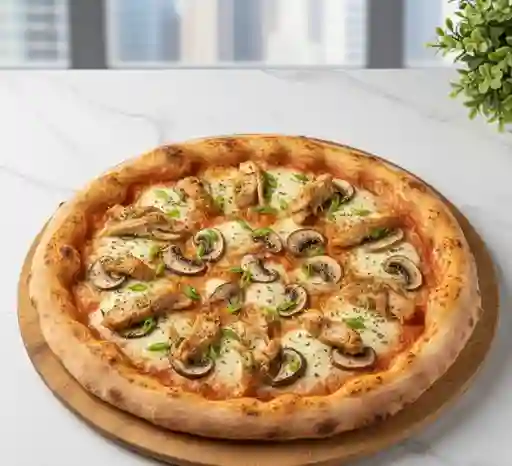 Pizza Pollo Y Champiñones