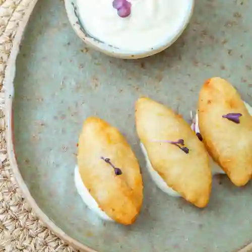 Carimañolas de Queso Mozarella