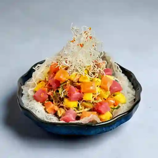 Ensalada Bushido + Sushi Pizza