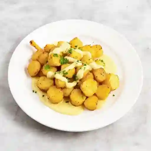 Papas Amarillas Con Romero Y Alioli