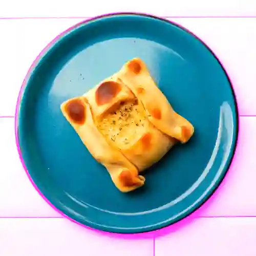 Empanada Cebolla y Queso