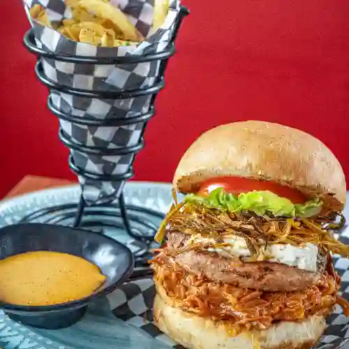 Beef - Country Burger: Burger Desmechada