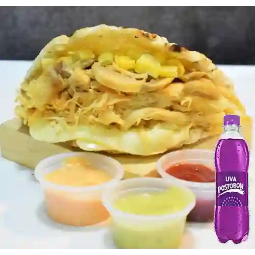 Combo Arepa Pollo + Uva Postobon 250 ml