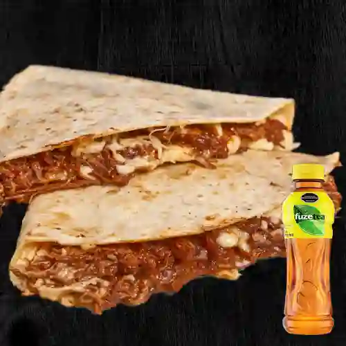 Combo Quesadilla de Birria (360 Gr) + Fuze Tea Limón 400ML