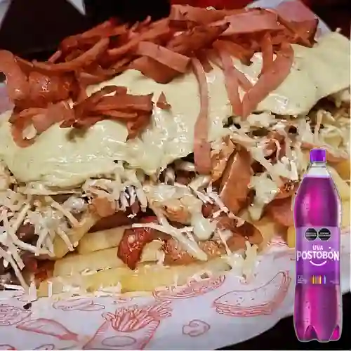 Combo Salchipapas para 2 Personas + Uva Postobon 1.5 L