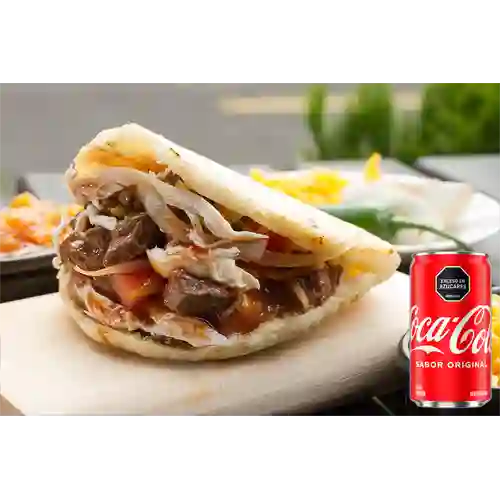 Combo Arepa Mixta + Coca Cola Original 235 ml
