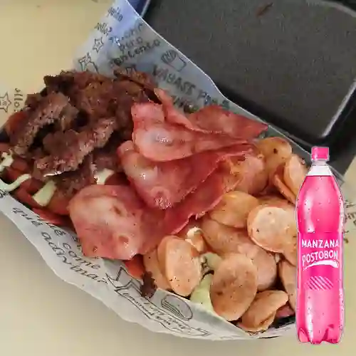 Combo Salchipapa XL + Postobón Manzana 1.5 L
