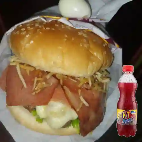 Combo Hamburguesa Especial + Jugo Hit de Mora 500Ml