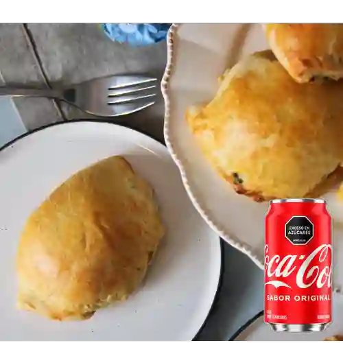 Empanada de Pollo c/ Champiñones +Cocacola Org 330ML