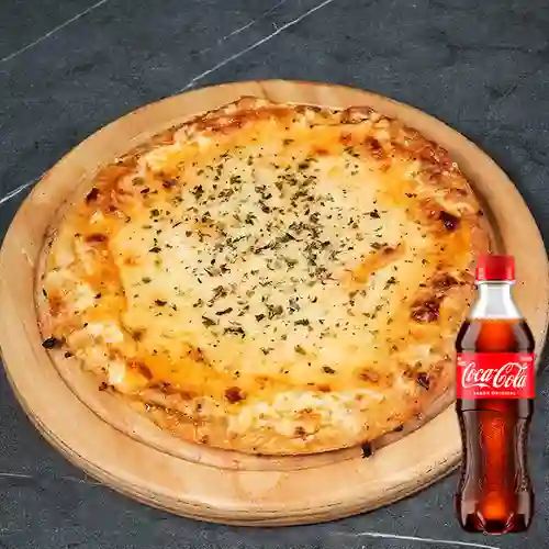 Combo Pizza Cuatro Quesos + Coca Cola Original 400 ml