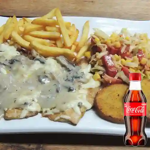 Pechuga Gratinada Salsa Champiñón +Cocacola Org 250ml