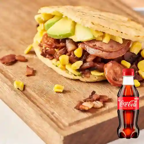 Combo Arepa Ranchera + Coca Cola Original 250ML