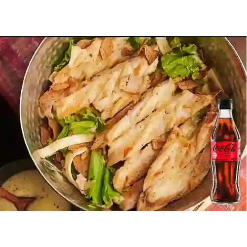 Combo Ensalada Cesar de Pollo + Coca Cola Sin Azúcar 300ML