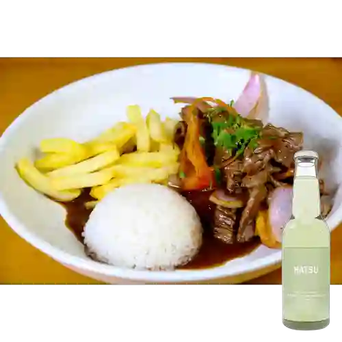 Combo Lomo Saltado + Soda Hatsu Sandia Albahaca 300 ml