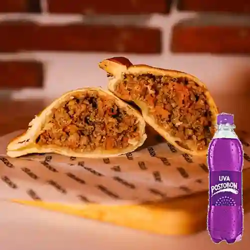 Combo Empanada Trigo Solo Carne + Uva Postobon 250 ml