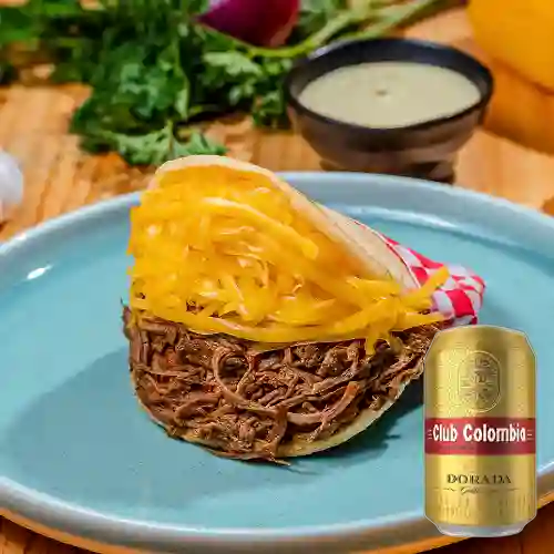 Combo Arepa Pelua + Club Colombia Dorada 300 ml