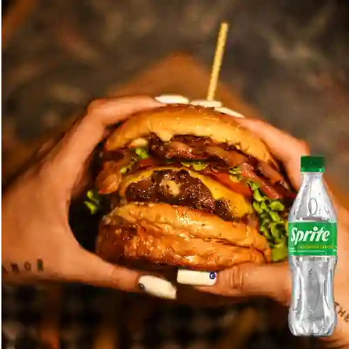 Burger Babysuenoamericano +Papas Francesas +Sprite Org 400ml