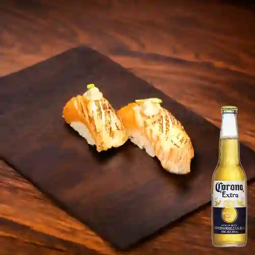 Combo Nigiri Salmón Aburi + Cerveza Corona Bot. 355ml