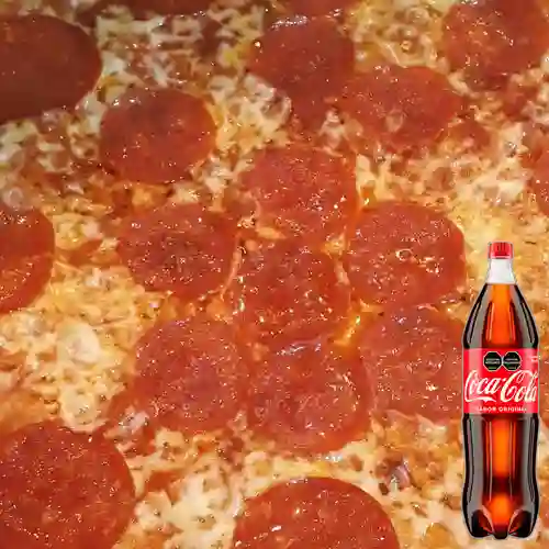 Combo Pepperoni de 33cm 8prc. + Cocacola Orig 1.5l