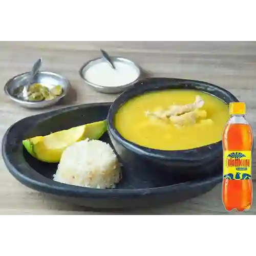 Combo Ajiaco con Pollo + Colombiana 250 ml