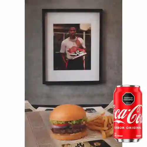 Classic Burger+Papas a la Francesa+CocaCola Org 330ml