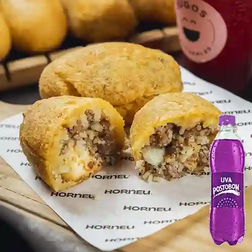 Combo Empanada Yuca Arroz Carne + Uva Postobon 250 ml