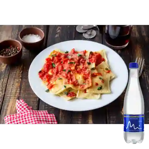 Combo Ravioli de Carne + Manantial Sin Gas 600 ml
