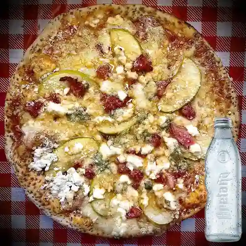 Combo Pizza Manzana de Eva + Soda Bretaña 300ml