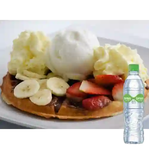 Waffle Nutella,Banano&Fresas +Agua Brisa C/Gas 600ml