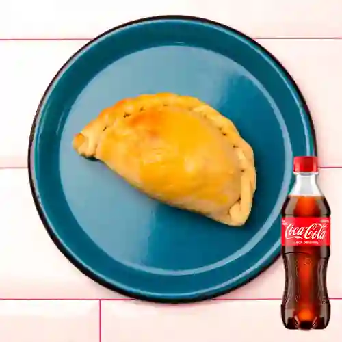 Combo Empanada Carne + Coca Cola Original 400 ml
