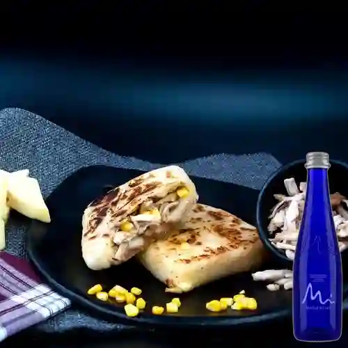 Combo la Sumisa + Manantial Sin Gas 400 ml