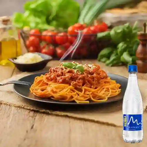 Combo Pasta Boloñesa + Manantial Sin Gas 600 ml