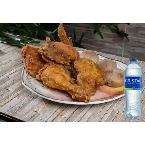 Combo Medio Pollo Apanado + Agua Cristal