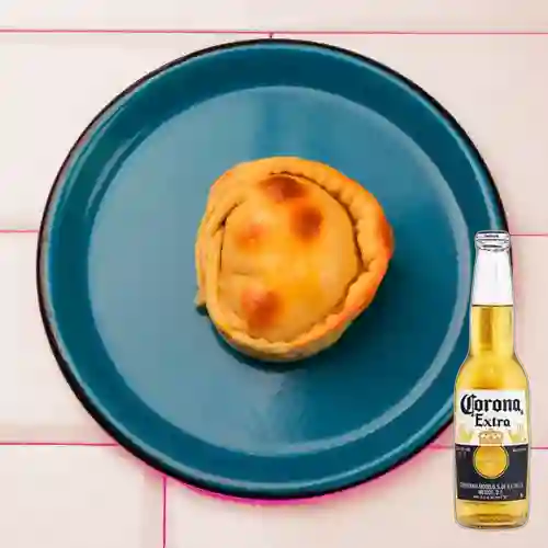 Combo Empanada Jamón y Queso + Coronita 250 ml